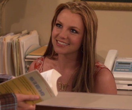 Ted took Sarah Chalke on a two-minute date, but that didn't stop her receptionist -- Britney Spears -- from crushing on him. #HIMYM S3E13