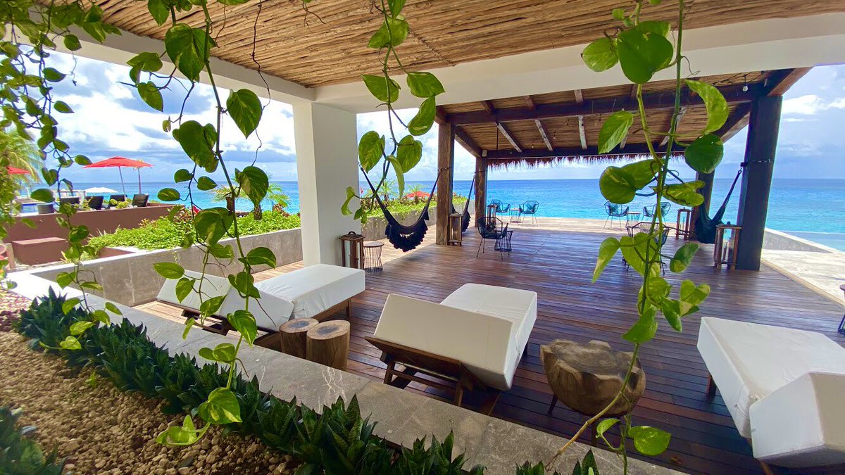 Siempre es necesario un espacio para meditar, llenarte de paz y energía. ✨
Nosotros podemos ser esa opción para ti. 😉

¿Cuál es tu área favorita de #HotelBUnique? ✔️

bit.ly/3mGtAKx

•
•
•
#BUnique #Cozumel #Travel #Deck #Sun #FridayVibes