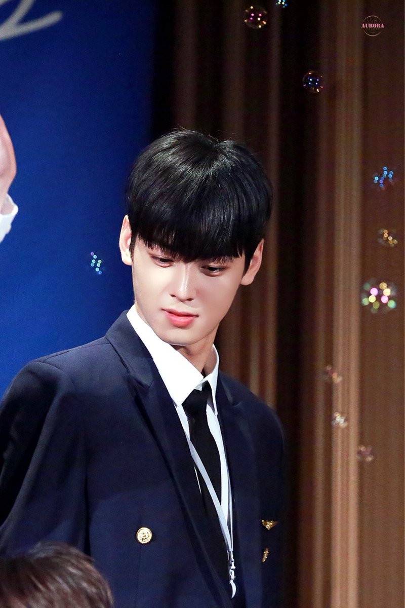 eunwoo with bubbles ∘˚˳°∘˚˳°