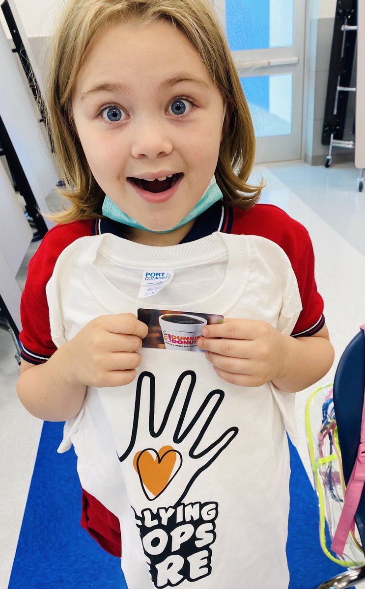 hotz95's tweet photo. The face you make when Hot Z95 gives you a free shirt and a gift card to @dunkin 
DONUT BULLY 🍩🧡🍩 https://t.co/SNy8EQDyVe