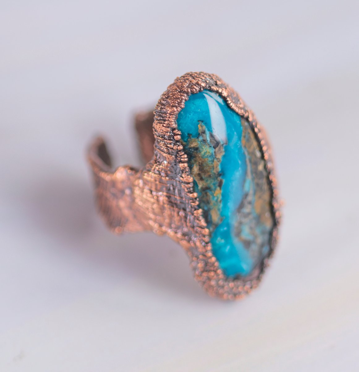 tinkletjewelry's tweet photo. Peruvian #Opal, semi-opaque #copper statement #ring, adjustable! #electoformedrings
#electoforming #copperrings #gemstonering #electoform
#bohostyle #copperjewelry #ringaddict #ringoftheday #ringinspirations #handmade #naturalstyle #opalring #statementring #cocktailring #crystals https://t.co/UdSUBooFwR