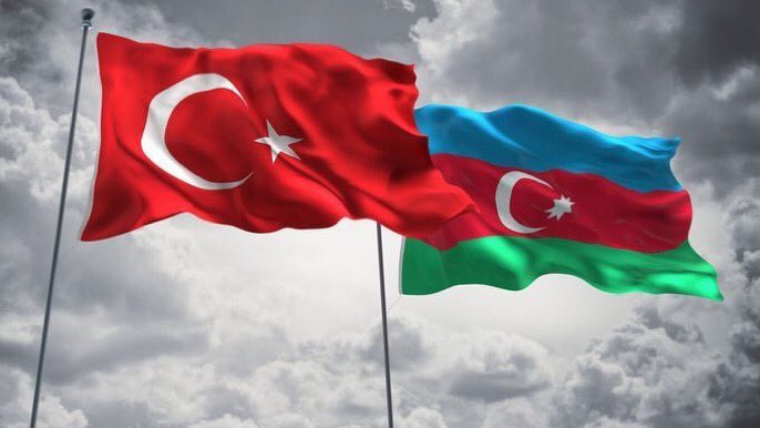 yavuzagiraliog's tweet photo. Savaşın bile bir ahlâkı vardır. Sivilleri hedef almak alçakça bir iştir.

Ermenistan, #Gence ve #Mingeçevir şehirlerinde sivillere saldırarak, apaçık bir insanlık ve savaş suçu işlemiştir.

Şehitlerimize Allah'tan rahmet diliyorum. Can ve kardeş Azerbaycan halkına geçmiş olsun... https://t.co/UCfQnlXrMo