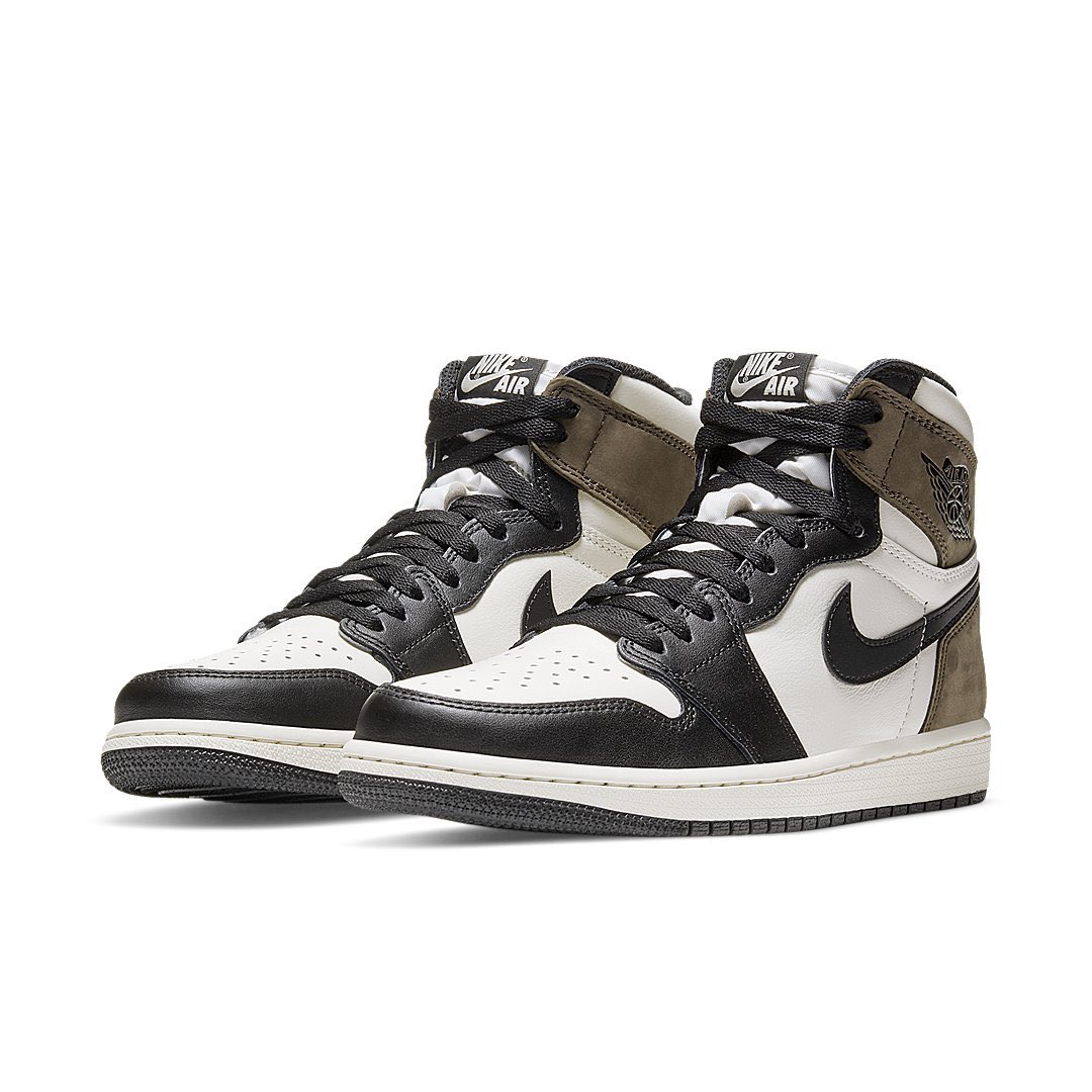 snkr_twitr's tweet photo. BIG NEED on Halloween https://t.co/4VSbCf32vx