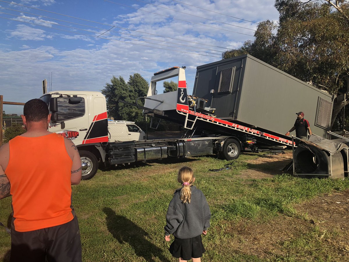 possum871's tweet photo. 3k worth of tools for the new workshop nicely hidden in the truck to ease the news to the wife. Company sends invoice to group email 😭😭🤒🤒 https://t.co/Y4XCNRvwN8