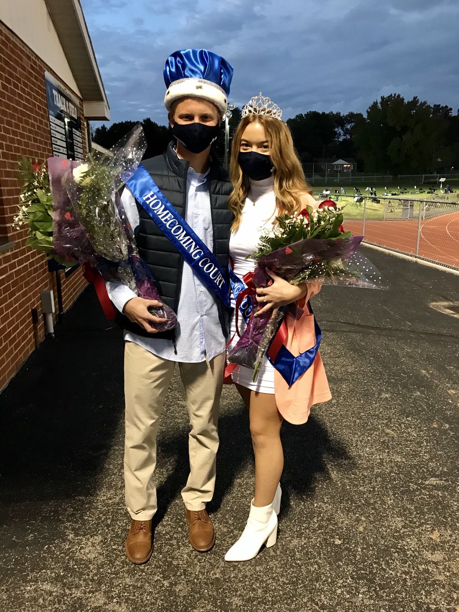 2020 Homecoming King and Queen Justin Stough and Natalie Hirn! Congratulations to all, you represent WY well!
#wyasd #wyproud
