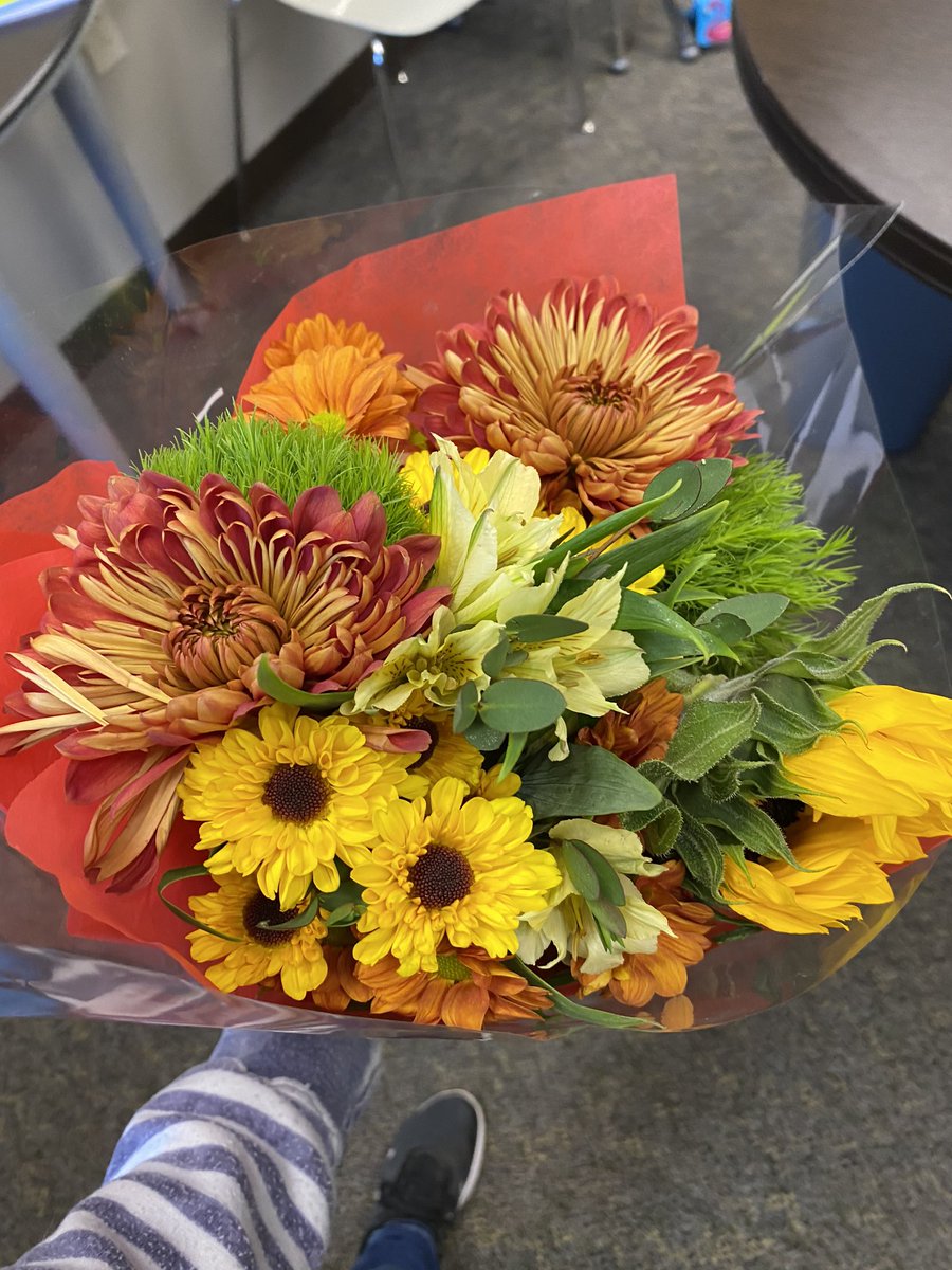 MrsWies's tweet photo. Thank you #BattleFam for the beautiful flowers and gift card!  You’re the best!! #EBELionPRIDE https://t.co/VaoVfjJtBZ