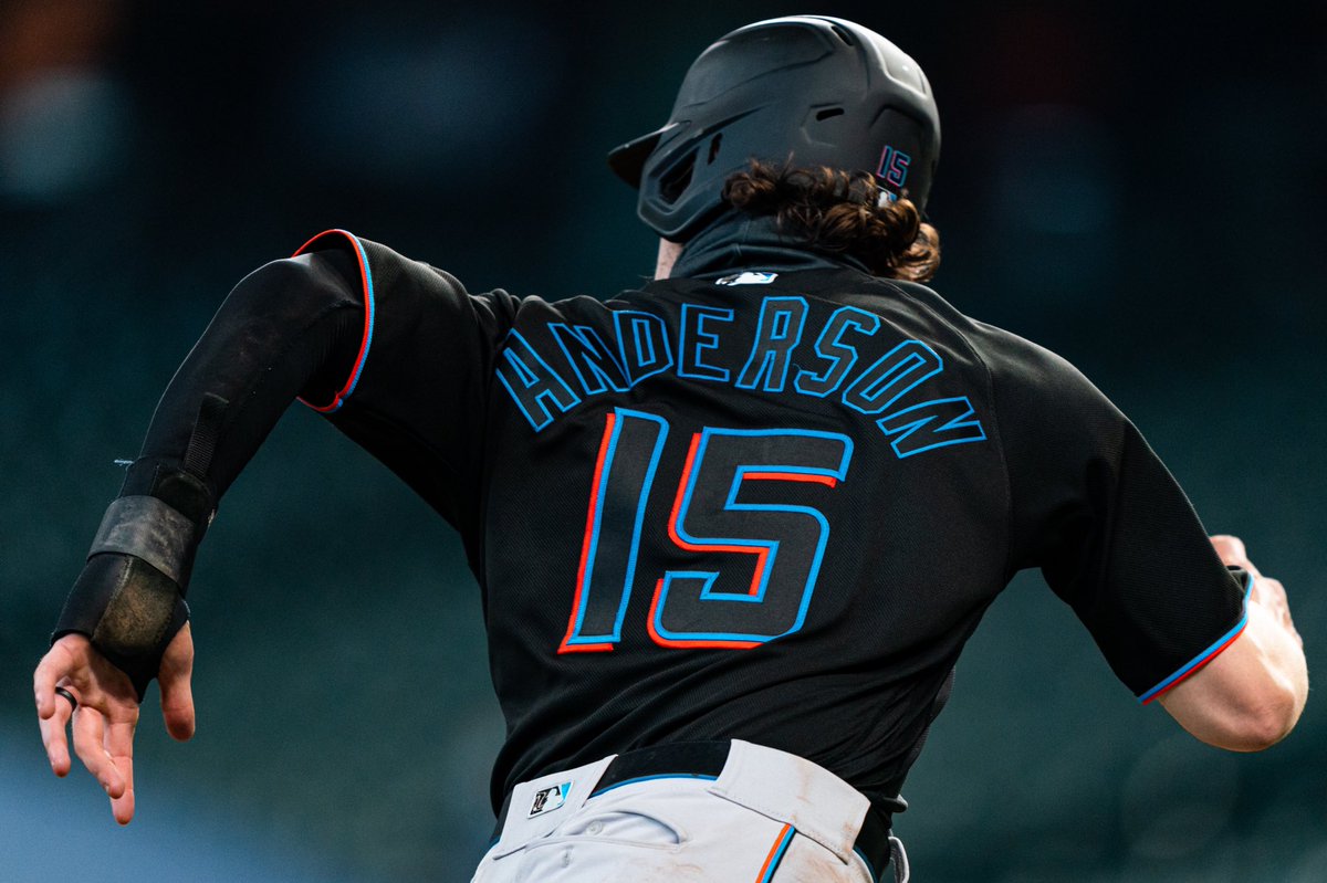 AndersonBrian01's tweet photo. 2020 was a wild season but this incredible group of guys pushed each other to a place no one expected us to be. Thanks to all the @marlins fans that cheered us on. Ready to see y’all back in Marlins Park in 2021! https://t.co/k1HNu0gUd8