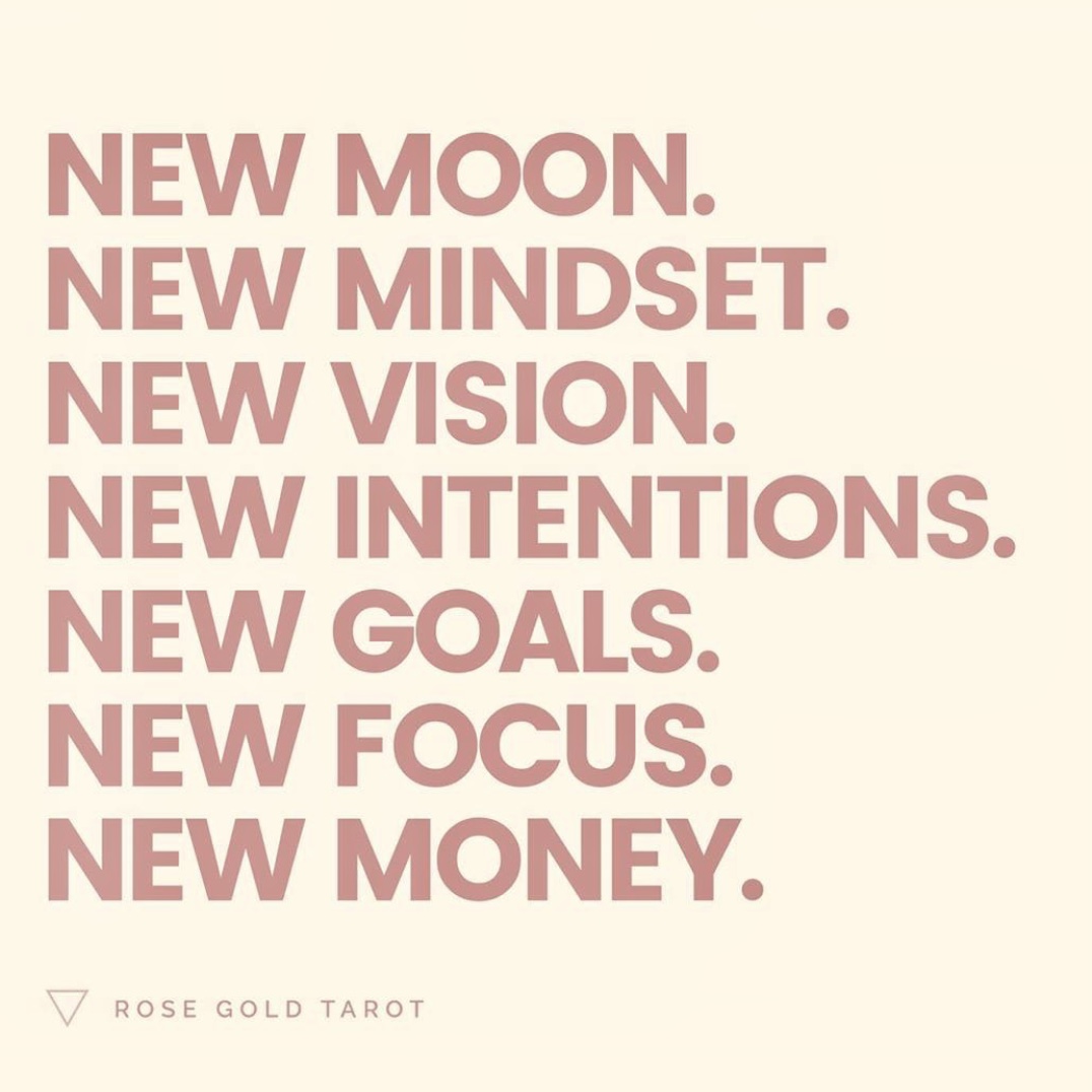 MediumCaroBee's tweet photo. The New Moon๐is a time where the energy is all about new beginnings and new opportunities. Happy Manifesting!
#newmoon #newmoonritual #newmoonmagic #newmoonvibes #abundance #creativity #relationships #spiritualhealing #mediumshipreading #psychicmedium #mediumcarobee https://t.co/ta30ydySQk