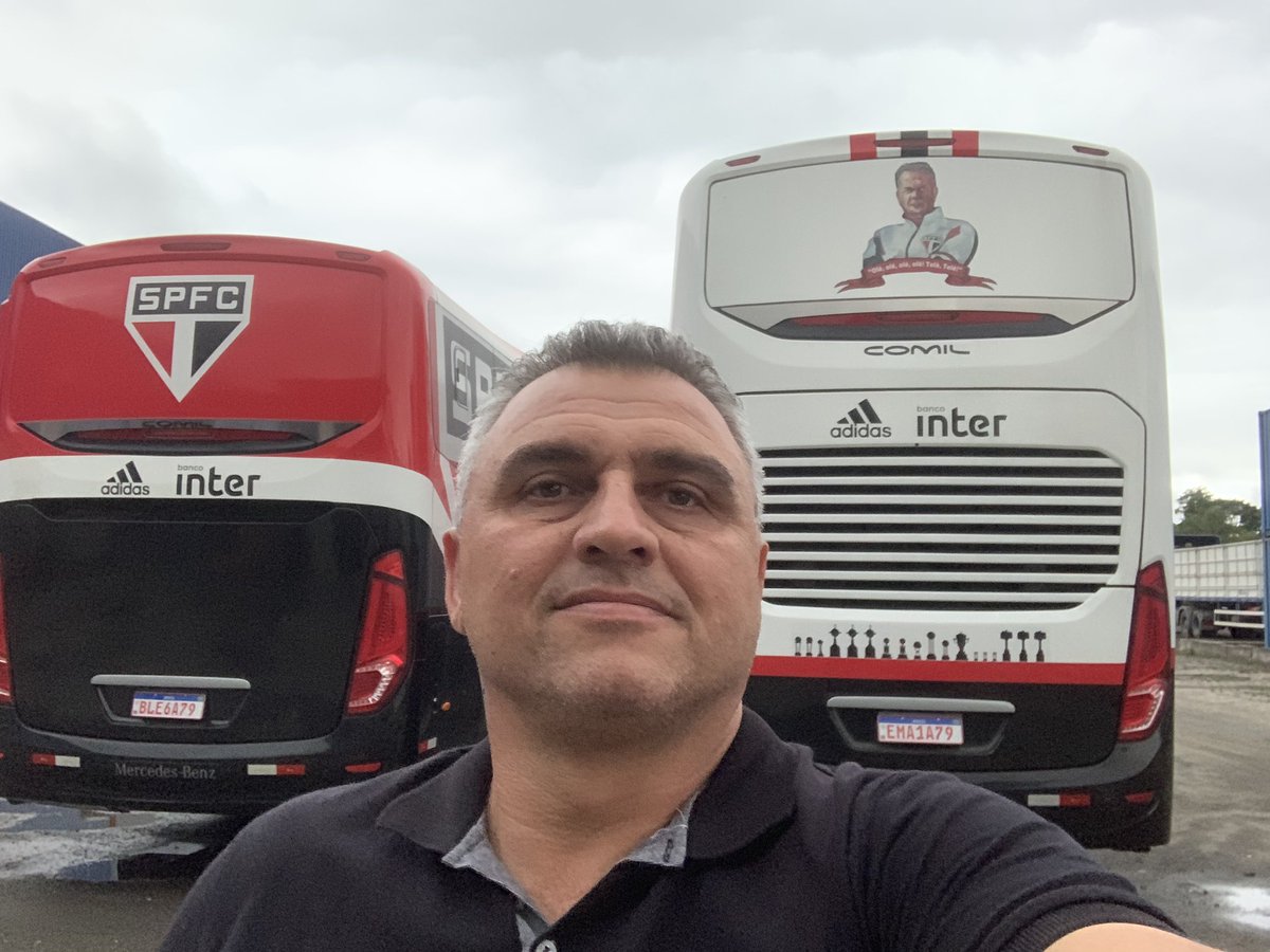 marcelogrimaldi's tweet photo. Tudo pronto !!!
Em breve teremos a data de entrega dos ônibus ao SPFC 
🚌🚌🏆🏆🏆🔴⚪️⚫️ https://t.co/8WaHdrmRMC