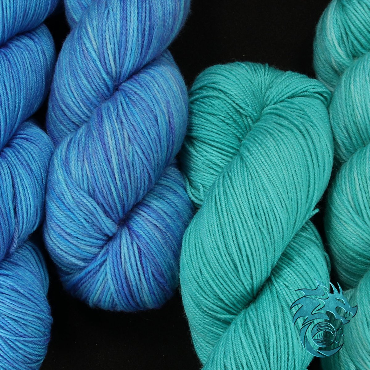 akaIronDragon's tweet photo. Blue and teal! I really like this combo because teal/aqua/cyan is my favorite.
Yarn is dyed on the Journey base: fingering weight 75/25 superwash merino/nylon in 100g skeins.
https://t.co/lwCmV1QgBA
#blueyarn #tealyarn #alwaysyarning #yarnaddicts #yarnenabler #indiedyedyarn https://t.co/oauhZ7D0dK