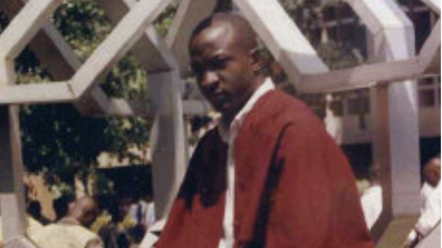 AmnestyNigeria's tweet photo. FESTAC LAGOS FEB. 2006
—Daniel Adewuyi Tella, a 27-year-old graduate in banking and finance, was about to start his national youth service. —He was arrested on 7 February 2006 on his way home in Festac, Lagos.
#EndSARS #EndSARS https://t.co/wTPecMPMM1
