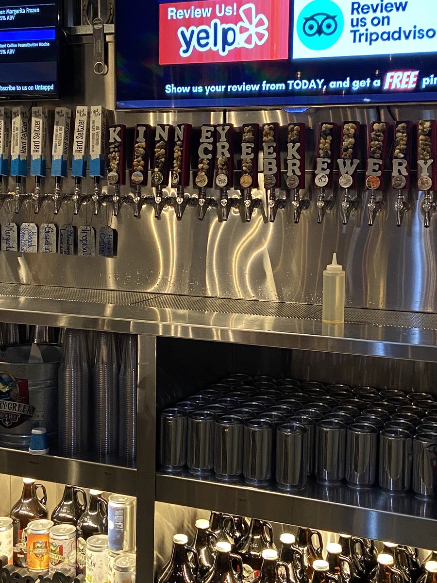kube2327's tweet photo. @KinneyCreekBrew having a Opener IPA West Coast. Good final stop for the night!! Thanks @Craftapped as we used one on our trip!! https://t.co/uujDiMSaTn