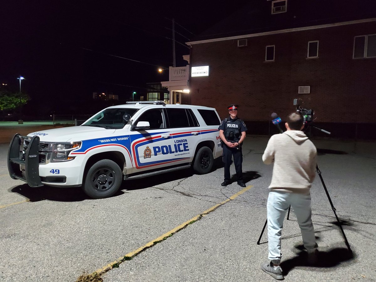 My partner tonight is Cst. Travis Buckle. He's a media relief officer. As you can see, he gets in front of the camera when not responding to calls for service (or driving me around to #tweetfromthestreet). The media helps us get the message to you. <a href="/lpsmediaoffice/">London Police Service ON</a> <a href="/CTVLondon/">CTV London</a>