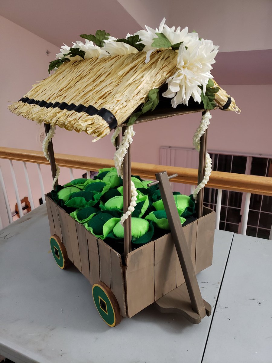 MsMuscleMage's tweet photo. I need to better update my projects for our Avatar the Last Airbender themed wedding. But here is our mini cabbage cart perfect for the Upper Ring of Ba Sing Se! Our flower (cabbage) girl is gonna pull this down the aisle! ❤
#ATLA #AvatarTheLastAirbender #CabbageMerchant https://t.co/q02n9Cpt3p