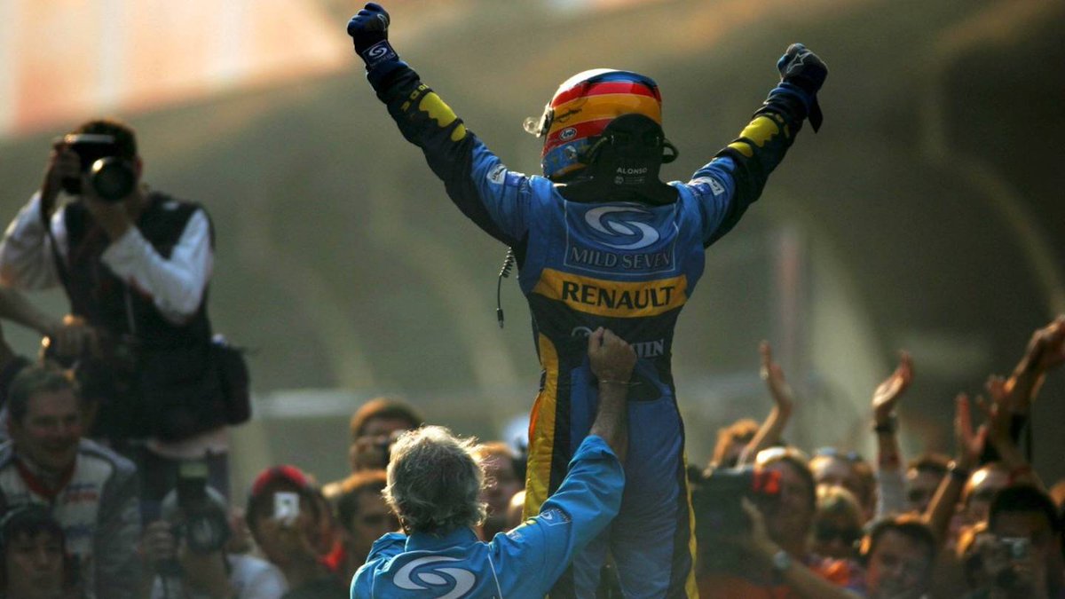 heragu2002's tweet photo. #BuenFinDeSemana @LucaDe_Meo
SOMOS MUCHO MรS GRANDE QUE Ferrari, Lamborghini, Mercedes... SOMOS RENAULT FOREVER 1898-2022๐ช๐ฅโก๏ธ #RS01 @GroupeRenaultEV #RSspirit ๐๐ค#RSperformance #RSDays #RenaultEWAYS @Groupe_Renault @RenaultSportFR @RenaultSportUK @RenaultSportARG @renault_fr https://t.co/VOMkidgilN