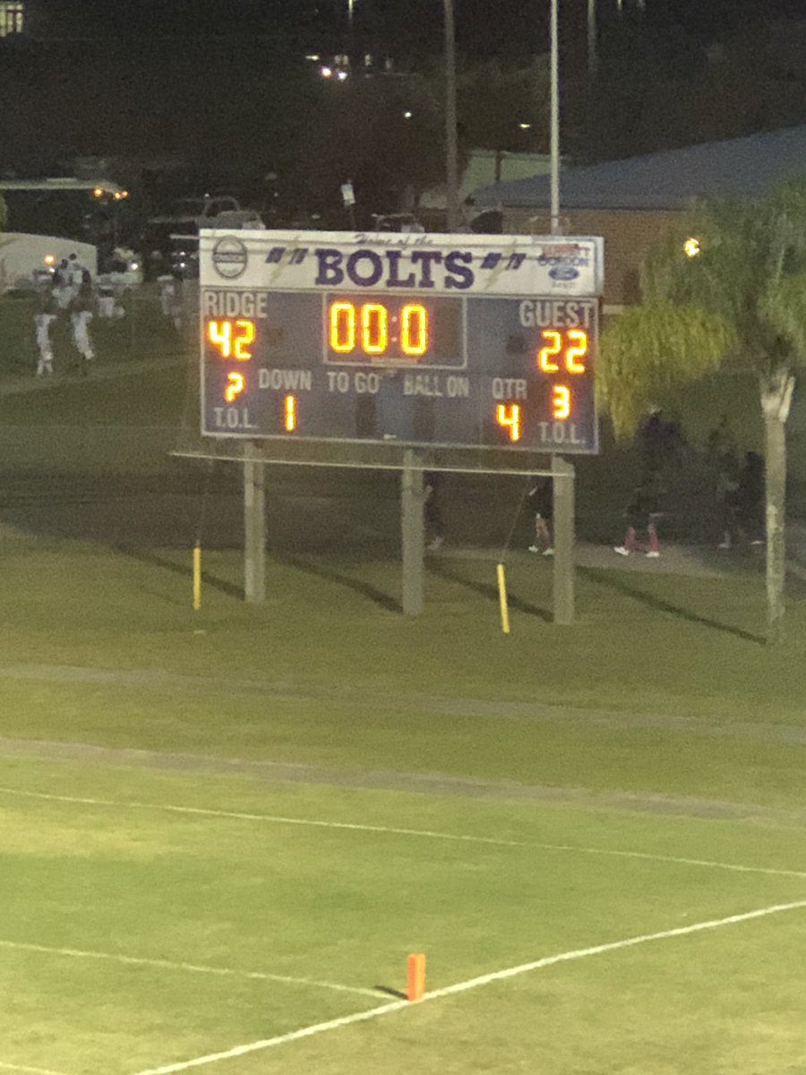 ZacharyPleuss's tweet image. Ridge Bolts with the win over Lennard 42-22....#GoBolts #spinittowinit