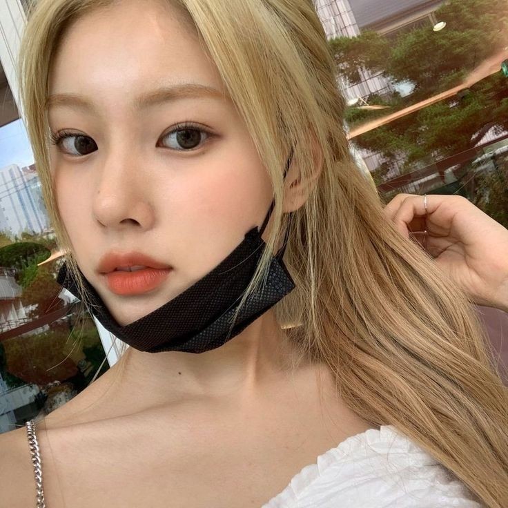 buddnie's tweet photo. good morning, earthlings! ada yang mau sarapan bareng?🌤👋 https://t.co/H7IBRzPUuk