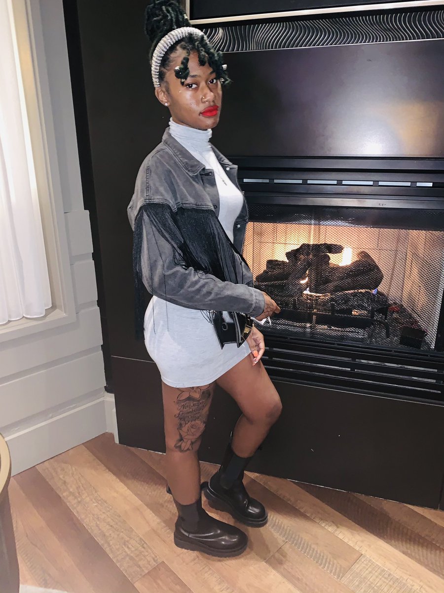 zaharasmom_'s tweet photo. babymomma str8 u know they hate her 🥵! https://t.co/fJ7VtvXdYF
