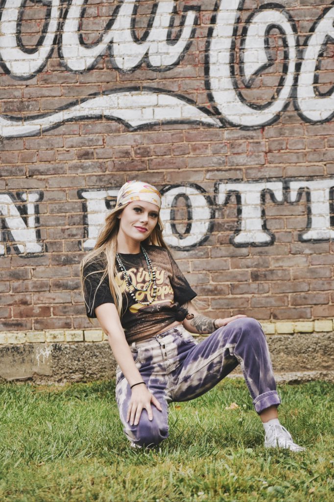 ann_rathbunn's tweet photo. y’all my BFF @KaylaLouise42 owner of @colaandco is selling some AWESOME hand dyed and distressed vintage denim!! don’t miss out on these and give her a dang follow would ya!!!! https://t.co/Y2FbsNf5sy