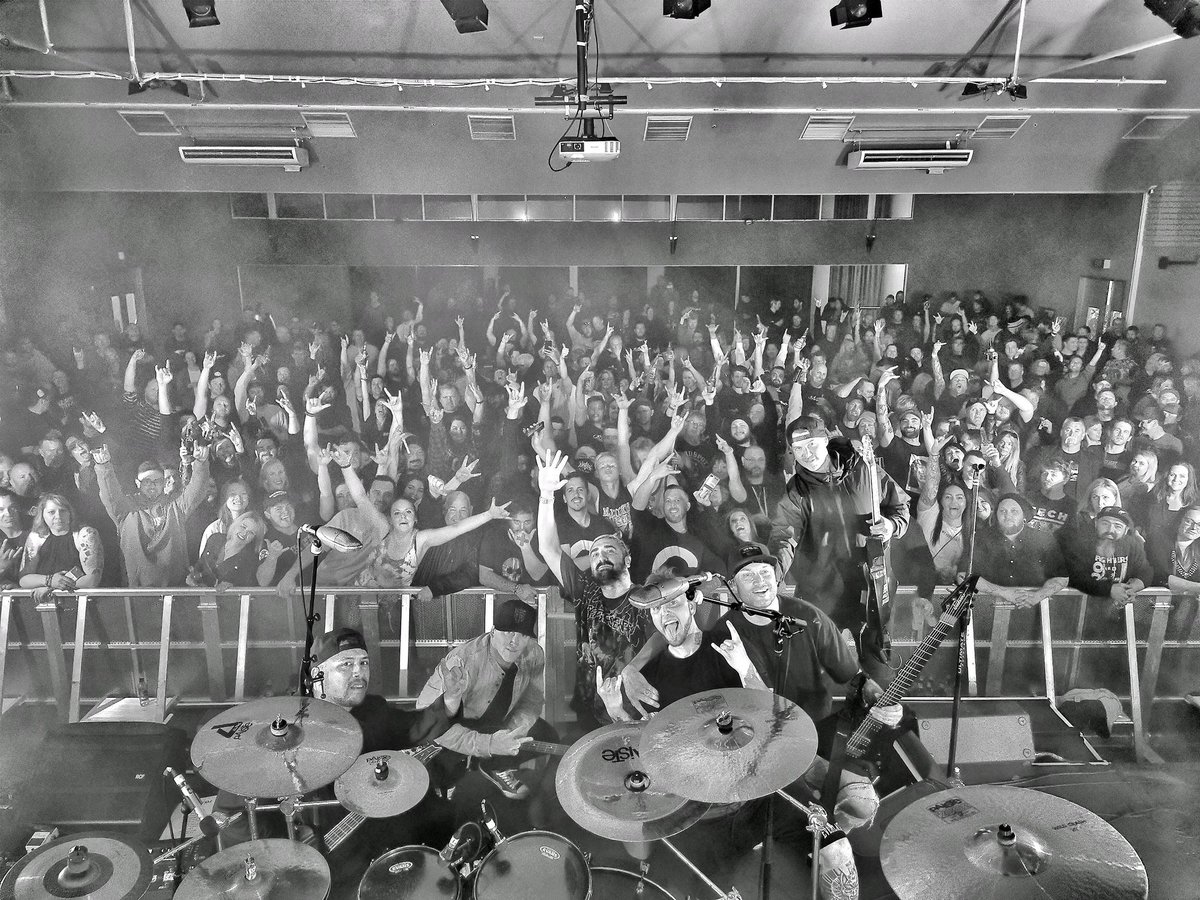 The energy was massive in Taupo last night!
Think you can do better Auckland?
Grab your tickets for tonight's show ▶️ eventfinda.co.nz/2020/blindspot…
Set times:
7pm Doors
8pm CITY OF SOULS
9:30pm Blindspott 
12:00am Afterparty @ Dead Witch