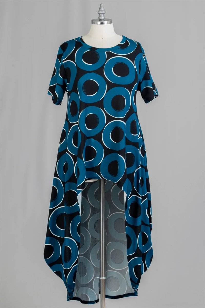 DivasDenFashion's tweet photo. Knit High-Low Top
https://t.co/KjnqVt5Vxo
#DivasDenFashion #knittop #blackknit #polkadot #couturefashion #boutiquetrends #Fatandfabulous #curvygirlsrock #casualfashion #Girlwithcurves #cogiclife #WomanFashion #churchfashions #weddingfashion #fashionforwardplus #plussizestyle https://t.co/0ftTTleP7R