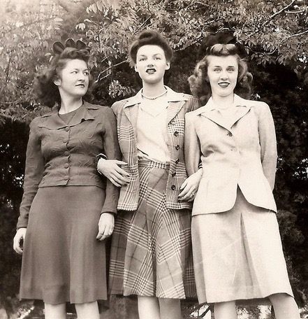 While stocky shoulder pads were in in the 1940s, women were still encouraged to keep that slim waist. Here's some images of real women in the 40s.