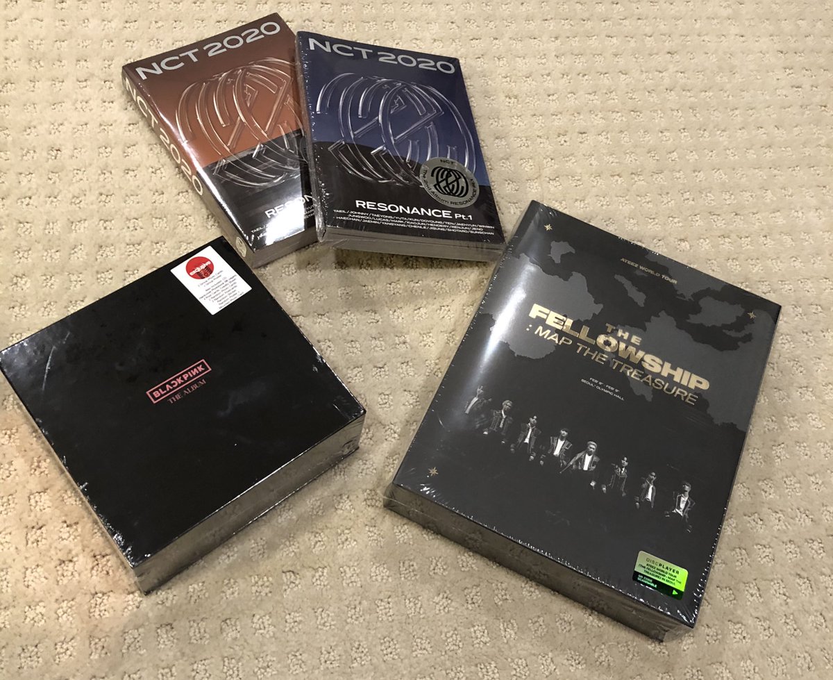 cureebo's tweet photo. I have all sorts of goodies to open today!!! 😍 #ateezthefellowshipdvd #NCT2020_RESONANCE #BLACKPINKTHEALBUM #ATEEZ  #NCT2020  #BLACKPINK   #mywalletiscrying #imhappytho https://t.co/z2FcPxBAbe