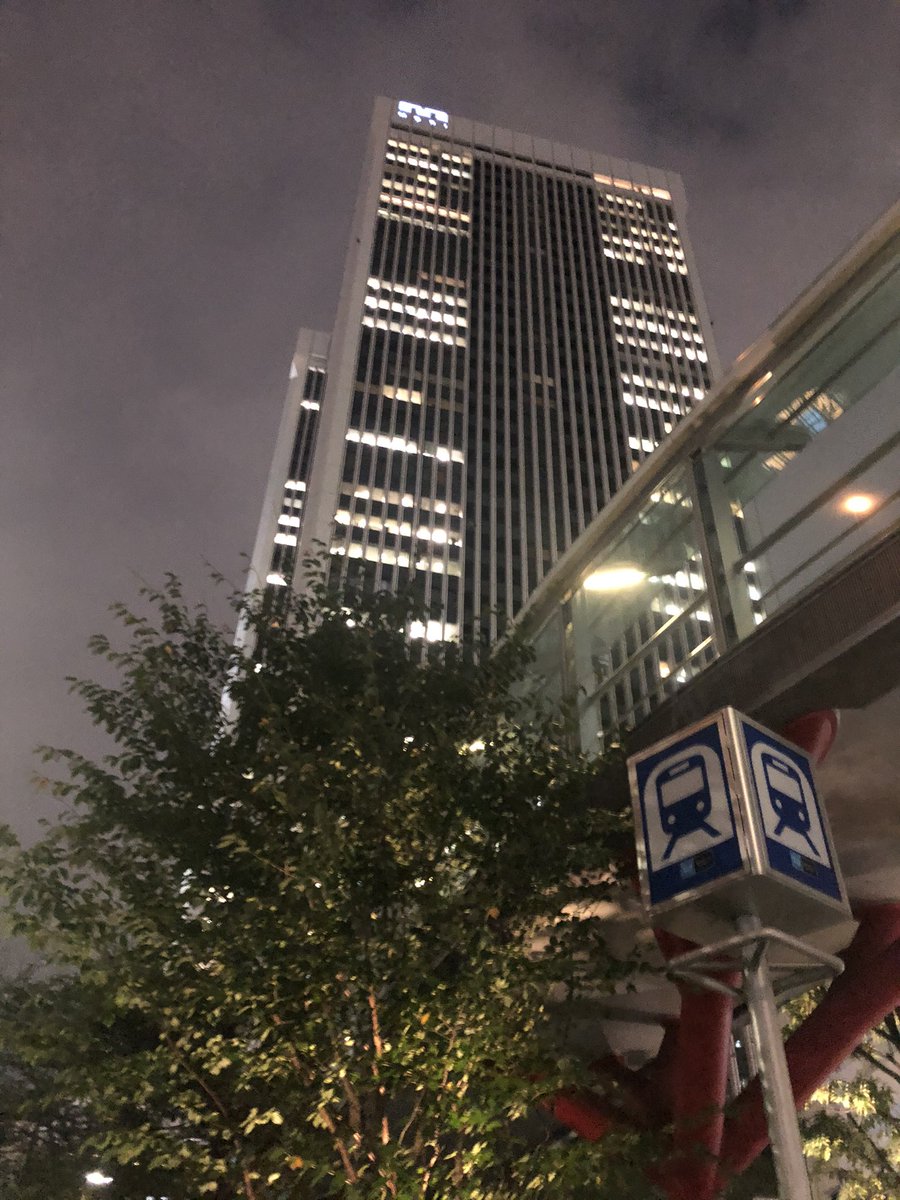 千葉久義 Noin Coo スクワットの深さは人間性の深さ メルカリ辞める人って六本木ヒルズの写真とともに辞めた こと報告しなきゃいけないって退職のときに誓約書書いてたりすんの