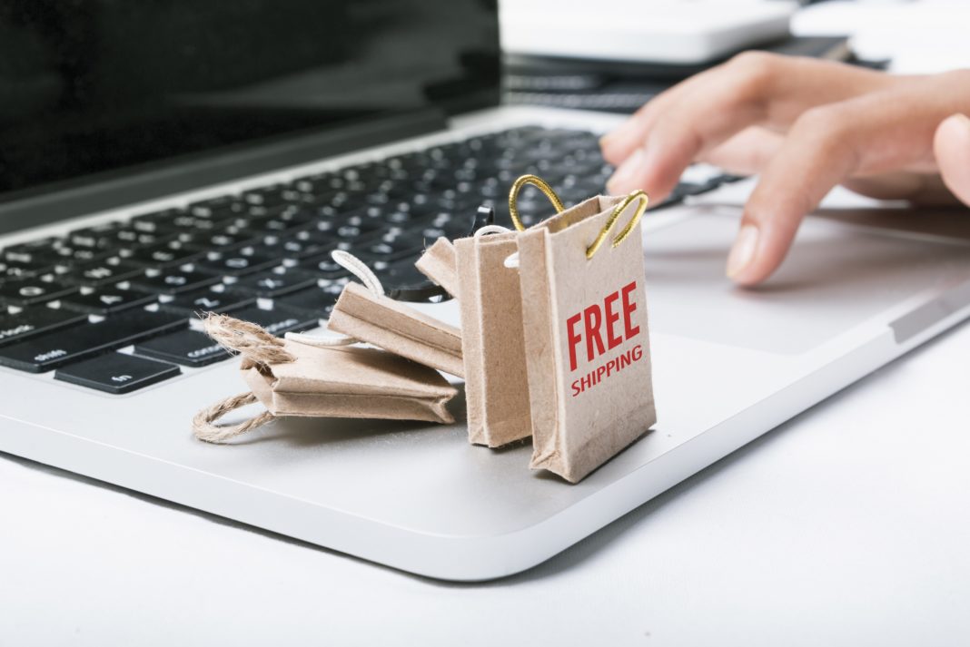 Anna26594's tweet image. Do you wish to use free shipping code for bigger saving? 
Which shipping services you have use for free? 

#freeshippingcode
#onlineshopping
#shoppingtips
#shareshoppingtips