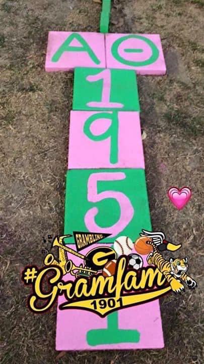 Coach_Clucas11's tweet photo. 15 years of sisterhood! Happy AKAversary LSs!ππ
#endless #fall05 #GSU #AKA #1908 #firstfinest ππππ https://t.co/8bM39Hbty0