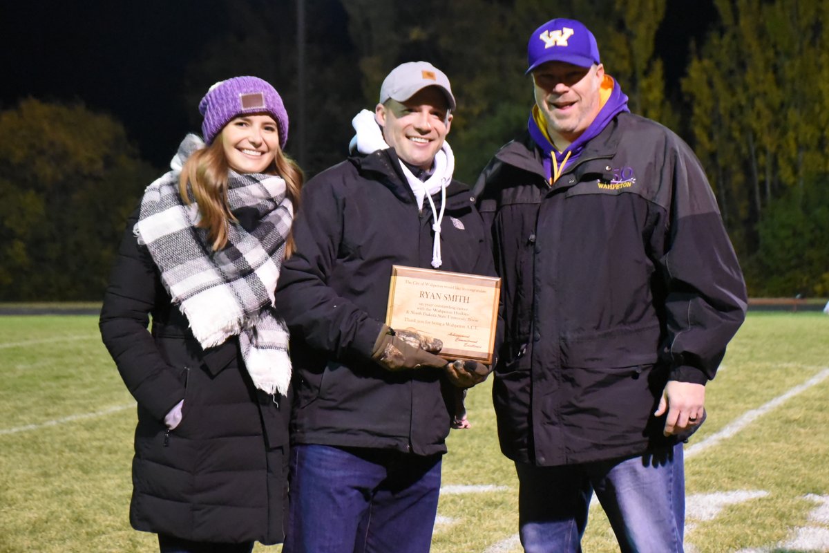 JustinPierceTV's tweet image. Former Wahpeton football player Ryan Smith '09 had his jersey retired by the school at halftime of tonight's game against Devils Lake. Smith set 10 school records, won three National championships at North Dakota State and played three seasons in the CFL. Congratulations Ryan!