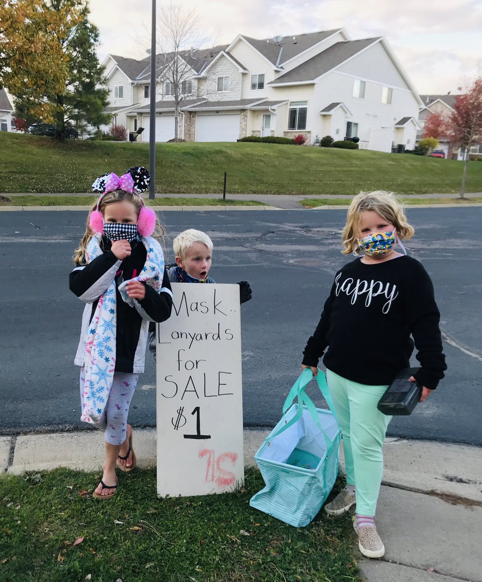 ejnhall's tweet photo. The Hall kiddos are spreading the love and selling mask lanyards!...for a buck! They will be at the pop up farmers market by Edina Realty tomorrow from 9-1 and in the Bridgewater Heights neighborhood off and on this weekend. ❤️#nfldedu #bw659 @NFLDSchools https://t.co/iRusSdXiVL