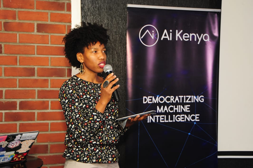 AiKenya1's tweet photo. Loraine talking about Uber's contribution towards city mobility using data driven solutions such as Uber Movement.
@Uber_kenya
@RescueByFlare
@WorldBank
@ZindiAfrica
@AiKenya1
#AmbulanceDatathonKE
#UberMovement
#UberDatathonKenya https://t.co/iTsxiNRA07