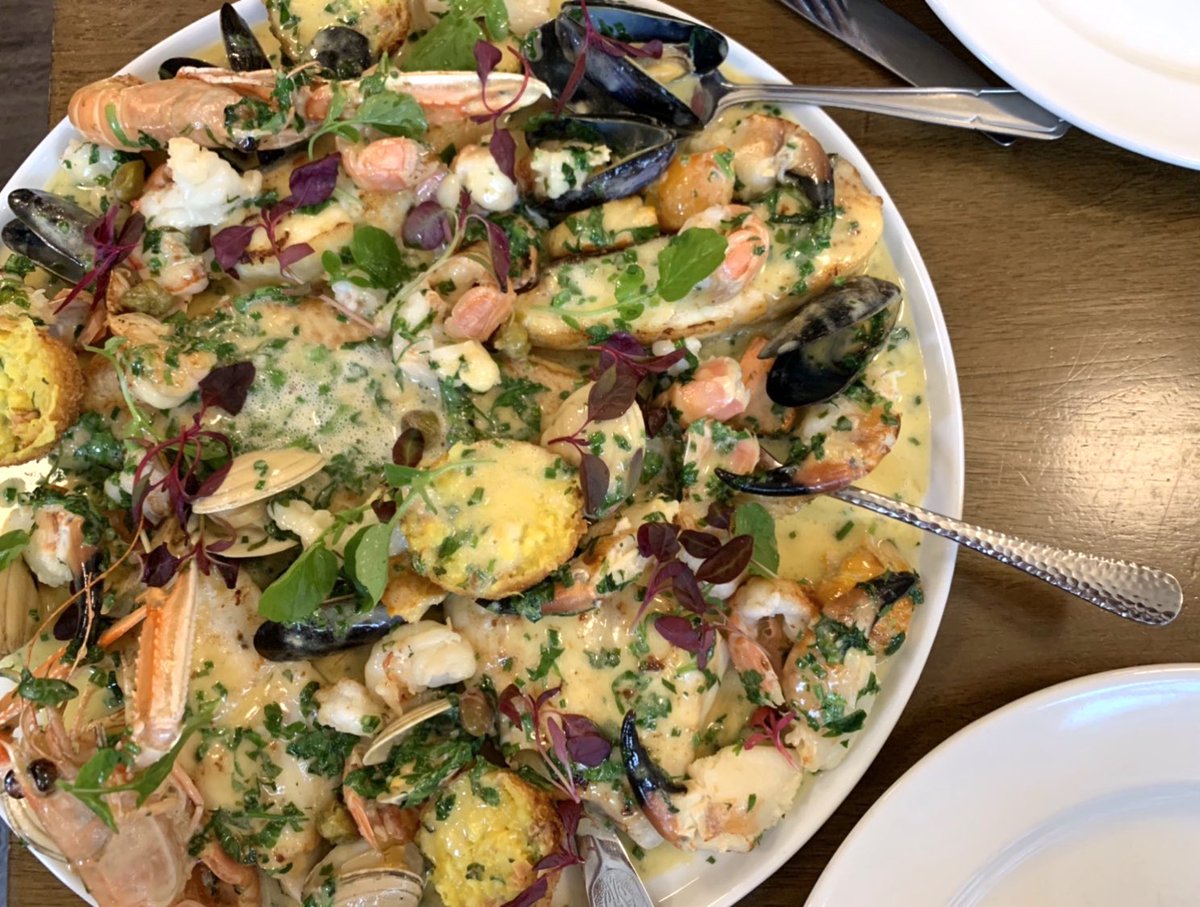 Now isn’t that the nicest tweet 🥰 I am pretty much 100% sure that the seafood platter at @MichaelsCoDub is actually the food of the gods! And it is equally as amazing for takeaway! Love takeaway!! #Restaurantssupportingrestaurants