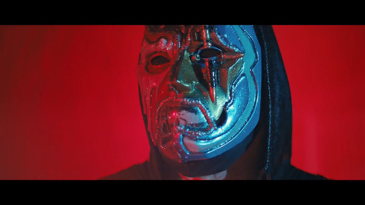 .<a href="/robertmukes/">Robert Mukes</a> starring in Heart of a Champion music video as «Dead Bite»