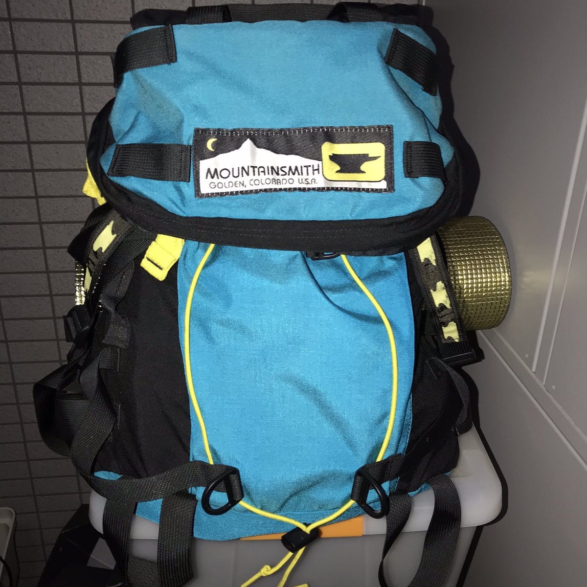 pakusako's tweet photo. 筋トレであたま真っ白にしてきます…
寒いなー ベスト着て行こう。
#ニューバランス
#newbalance
#M576RED
#パタゴニア
#patagonia
#マウンテンスミス
#mountainsmith https://t.co/oOchrM5SWd