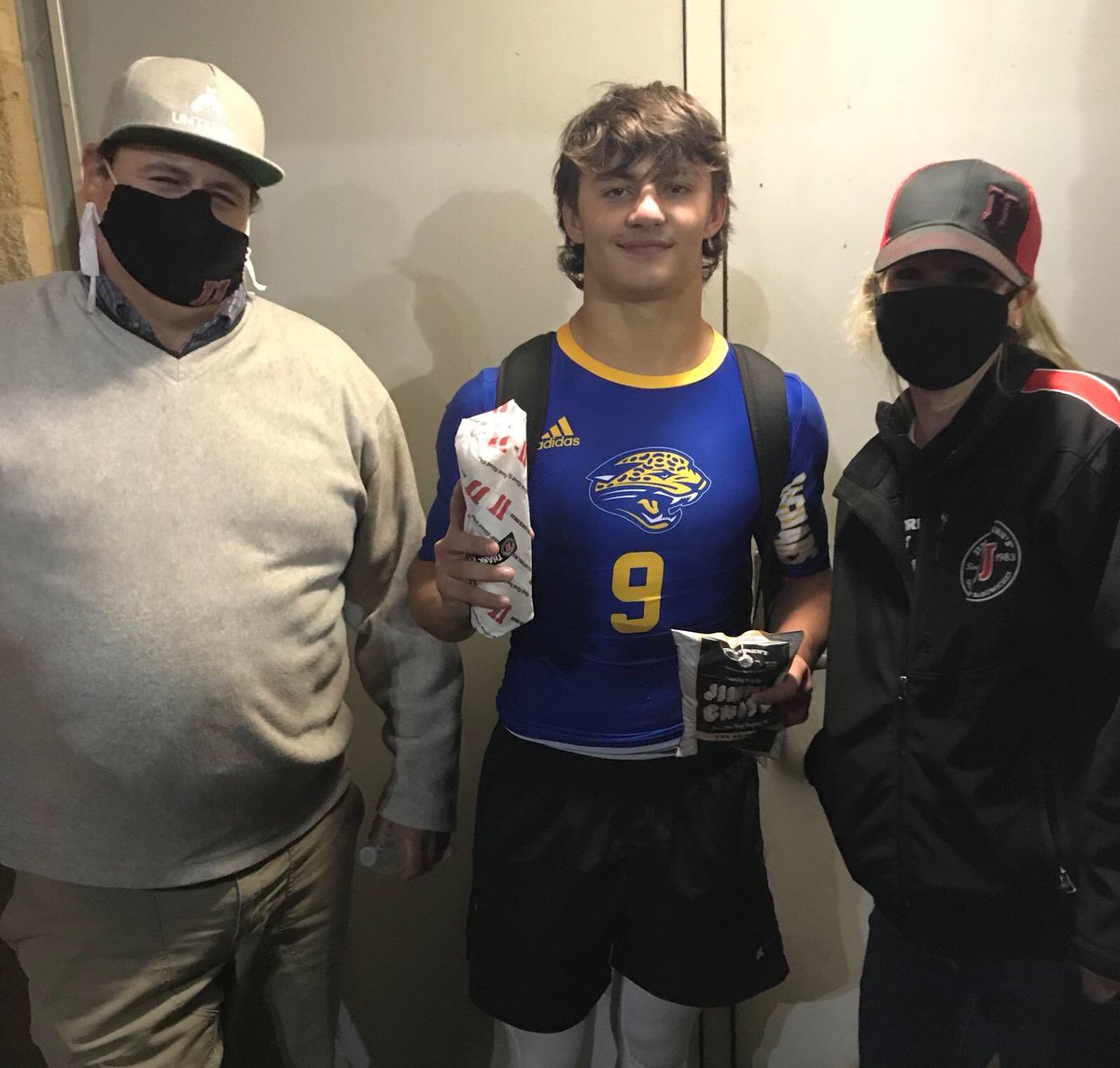 SHS_JaguarFB's tweet image. Huge win over the very talented and state ranked Park Hills Central.   Thank you to @jimmyjohns of Farmington for the post game meal.  Speaking of freaky fast, @ColeRuble and his O Line rushed for 401 yards!