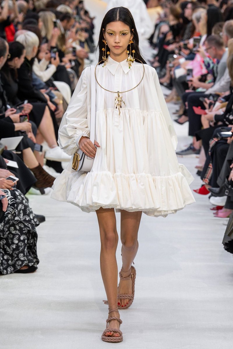 qs Mika Schneider At Valentino Rtw S S Obsessed