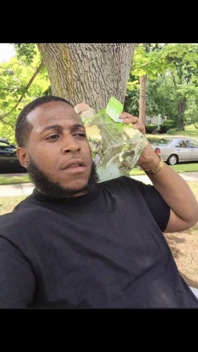 TheFamous_A's tweet image. 2️⃣5️⃣ MOOD 😎🍾
#LLDB💙