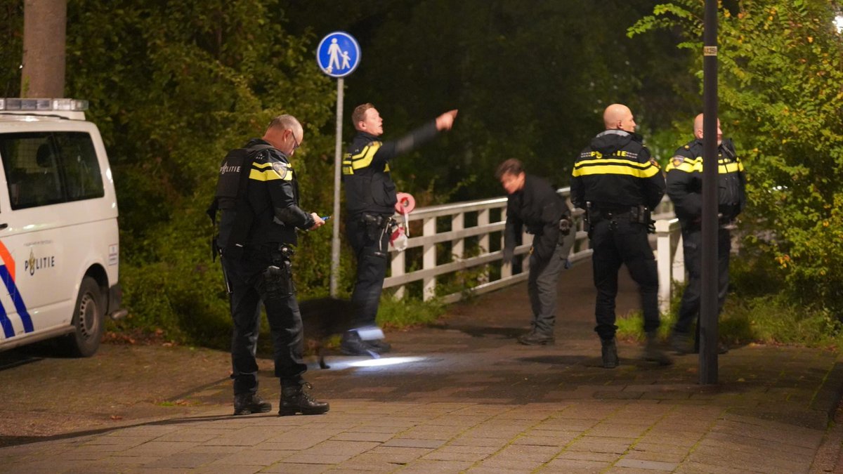 Schietpartij in Heerhugowaard, politie doorzoekt omgeving..