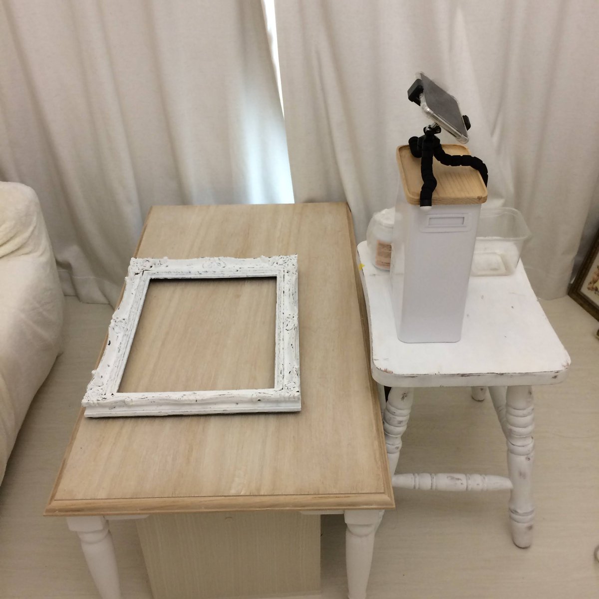 blueroseart_diy's tweet photo. 動画撮影風景です。実際こんな風に撮影してます。
何かいい方法あったら同じyoutuberさんとシェアしたいです😅#diy #DIY #木工 #DIYyoutuber #木工DIY
#YouTuberと繋がりたい #YouTubeチャンネル登録 #RTした人全員フォローする #いいねした人全員フォロー #チャンネル登録お願いします https://t.co/6BvdyCmP1G