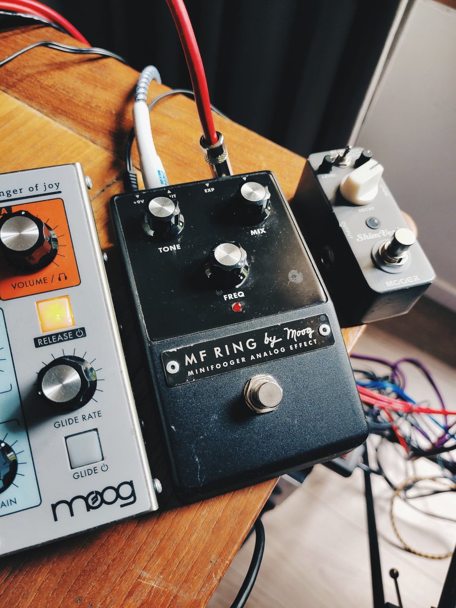 AntonWirjono's tweet image. New old toy @moogmusicinc #minifooger #ringmodulator