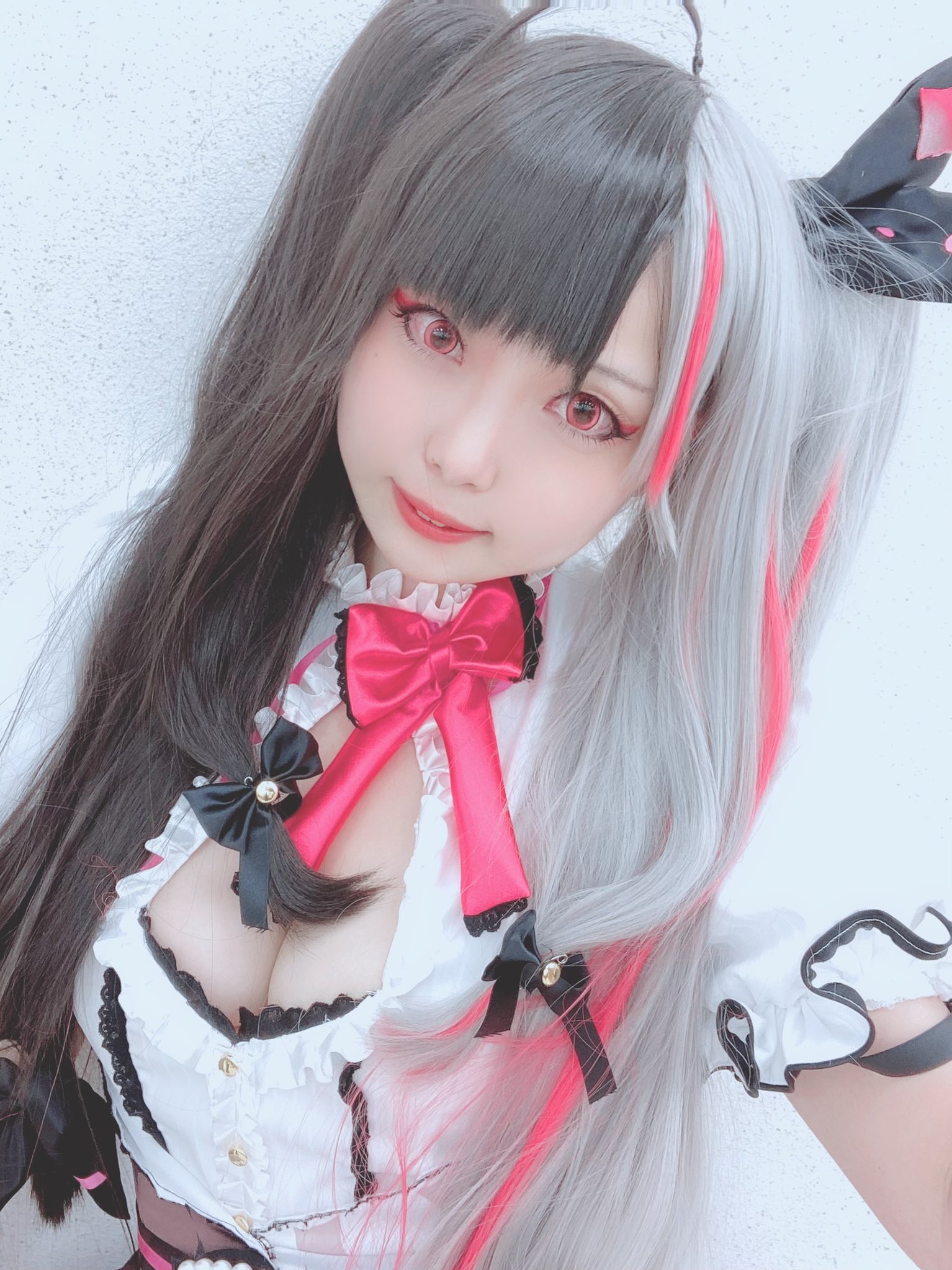 にじさんじ 夜見れな コスプレ-