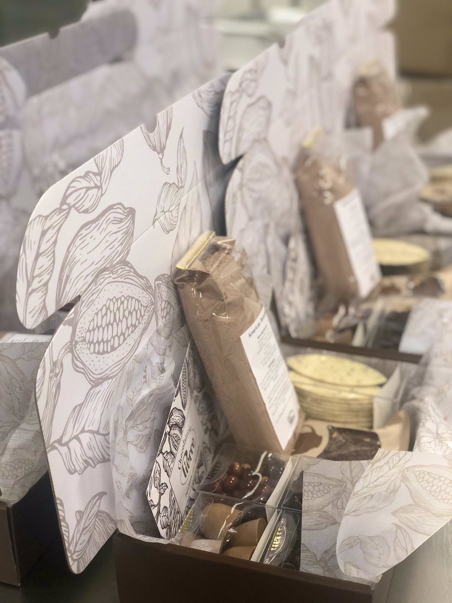 HIGH TEA <a href="/HOME/">Geneia@home</a>

Een verrassend DIY. high tea pakket om mensen in je omgeving te verassen, 
wij verzorgen de verzenden door heel Nederland.
Zorg voor je omgeving is ook Duurzaam-ondernemen.
100% eerlijke

chocolateriepierre.nl/search/High/

#chocolade #hillegom #haarlem #Duurzaamheid