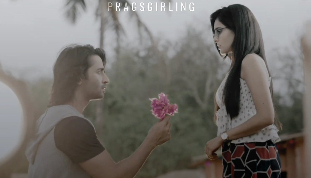 OyyeHoyyeBasket's tweet photo. yaadein ft. mishbir ❤

goodbye, ajeeb rajvansh &amp; angry chorni. i love you forever and a day. 

Drive : https://t.co/UNklVphpLH

#YehRishteyHainPyaarKe | #YRHPK | #YRHPKVMs | #MishBir https://t.co/UnNReDBFvR