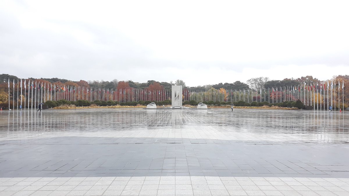 26. Finally, more than 10 years after seeing this place on TV for the first time, Amazing Race Asia Season 2, I made it! Olympic Park, Seoul, host of 1988 Summer Olympics, the Games of the XXIV Olympiad ... got my first experience of the Flag Plaza (fav hangout place!)  #Seoul1988