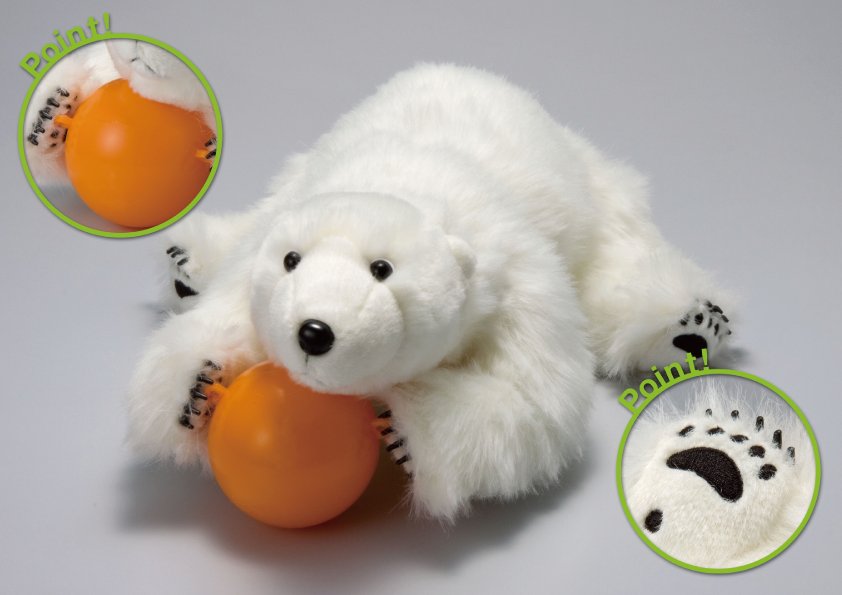 旭山動物園東門 園内の売店にはたくさんのぬいぐるみが販売されていますが オフィシャルグッズのぬいぐるみは この5種類だけです 旭山動物園がその動物の背景から身体構造にまでこだわって製品化した商品です 動物園によるメッセージと解説が記載