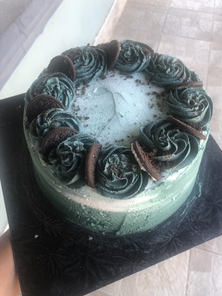 BeeBakes2's tweet image. Good morning from us, ready for someone’s birthday today 😁