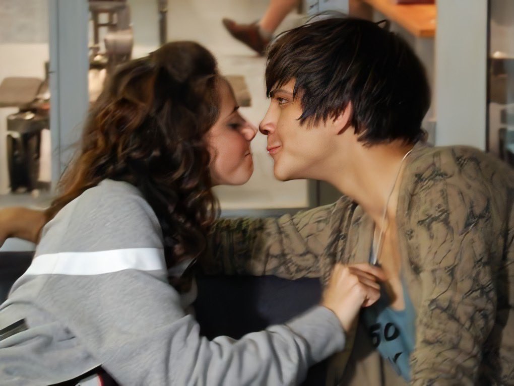 tvdlory's tweet photo. ♥️ #freffy #effystonem #freddymcclair #skins #skinsUk #skinsIT https://t.co/GPIq7L1PWa