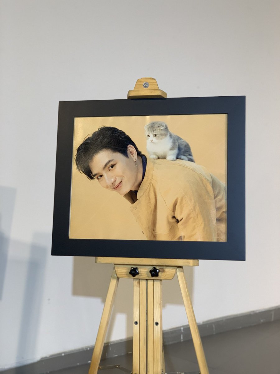 ssenigame's tweet photo. KRISTTSNAPP PHOTO EXHIBITION 

#CherishwithKrist2020 https://t.co/pbZTdvul1y
